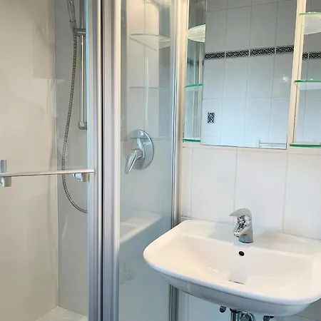 Bed and breakfast 1,5-zimmer Mit Duschbad, Gartenblick, Kühlschrank Heroldsberg